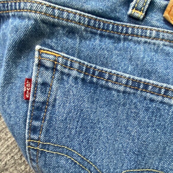 Levis 550 Jeans Mens 42 x 32 Blue Relaxed Fit slightly baggy Workwear Causal - Picture 9 of 15